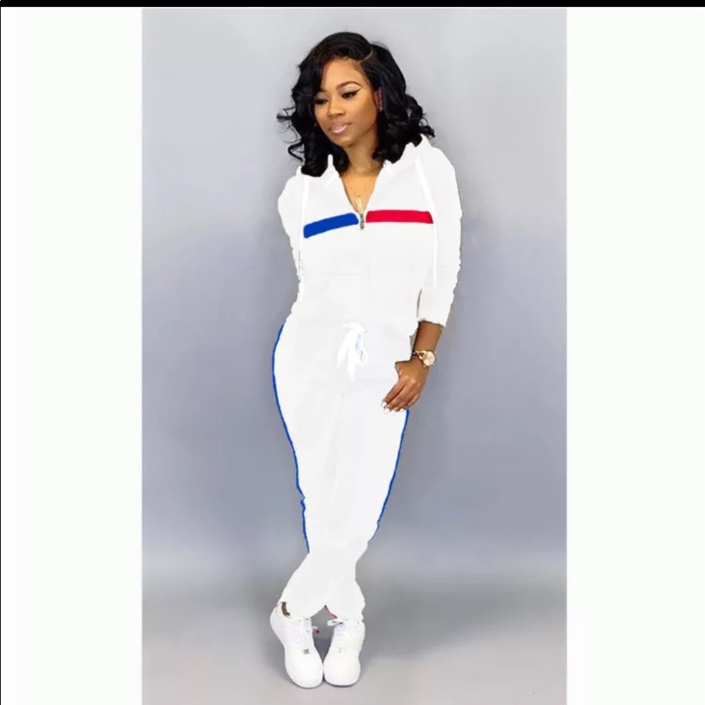 Women long sleeve hoodie jogging suit.(2) for $60